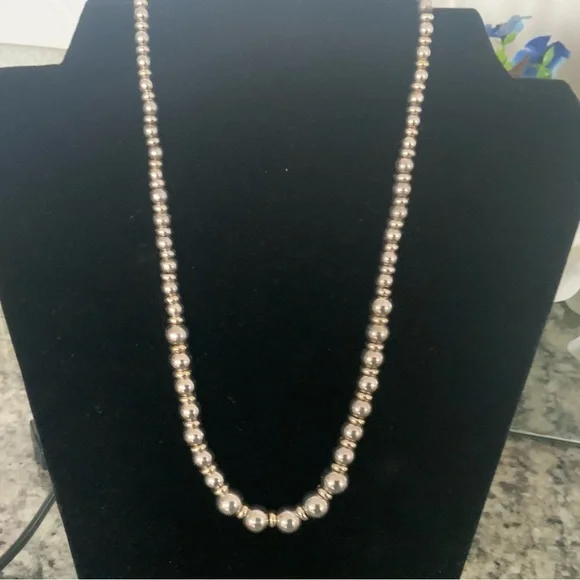 Ross-Simons Gold and Silver graduated  Beaded Necklace - Picture 2 of 8